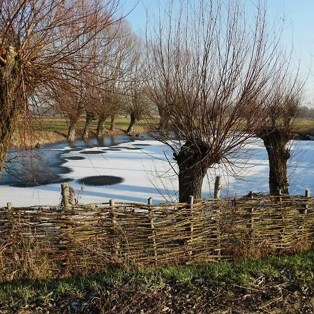 Domek Nad Lakami. Miedzy Wisla A Kampinosem * Duchowne Polski