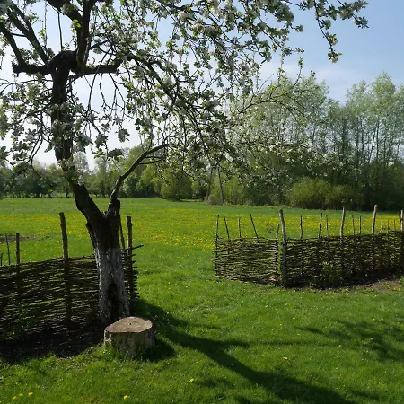 Domek Nad Lakami. Miedzy Wisla A Kampinosem Dom wakacyjny *